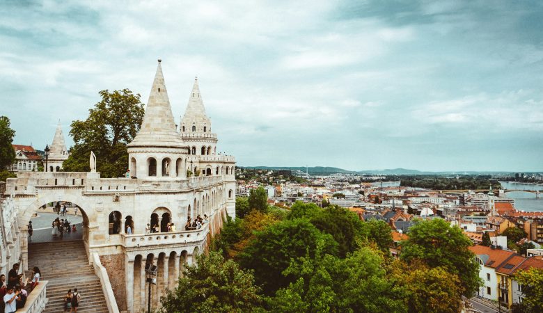 ir de bratislava a budapest