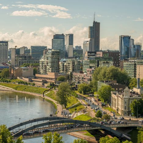 Dónde Alojarte en Vilna, Lituania: Los Mejores Barrios y Hoteles